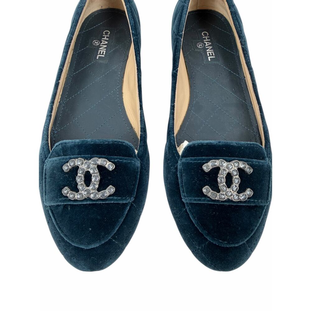 Chanel CC Logo Jeweled Velvet Quilted Slip On Flats Blue Size 39 - Picture 4 of 13
